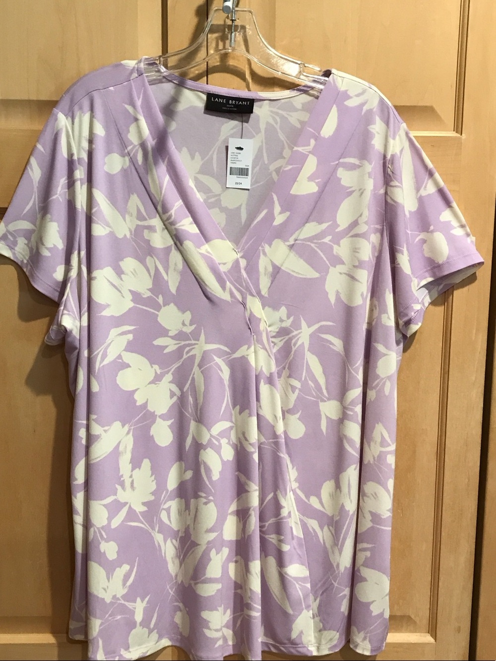 New Lane Bryant Lavender and Ivory Floral V-Neck Tunic